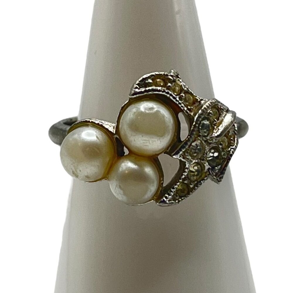 Vtg Avon Silver Tone Faux Pearl Ring Size 6 Classic‎ Elegant Evening Rhinestone